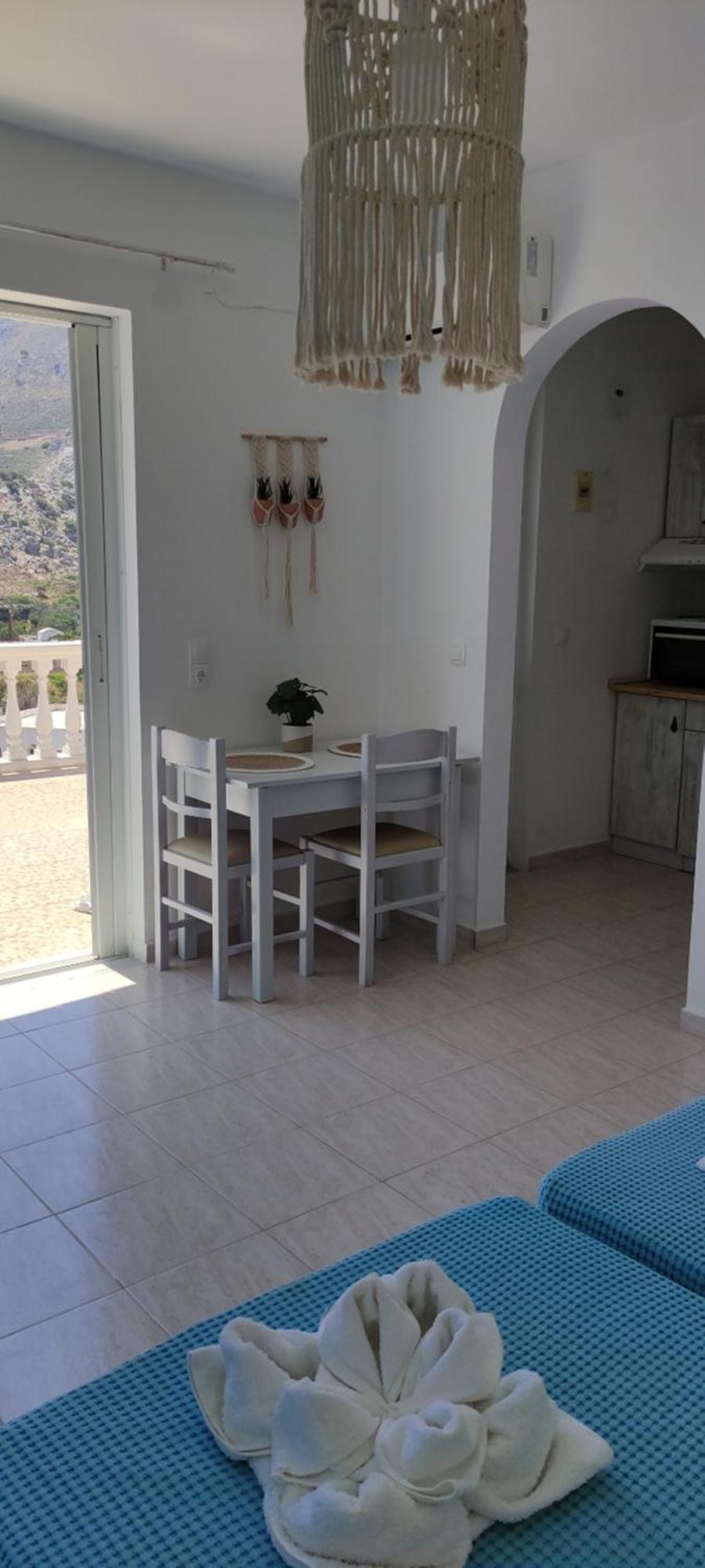 Nikos Studios Livadia  Номер фото