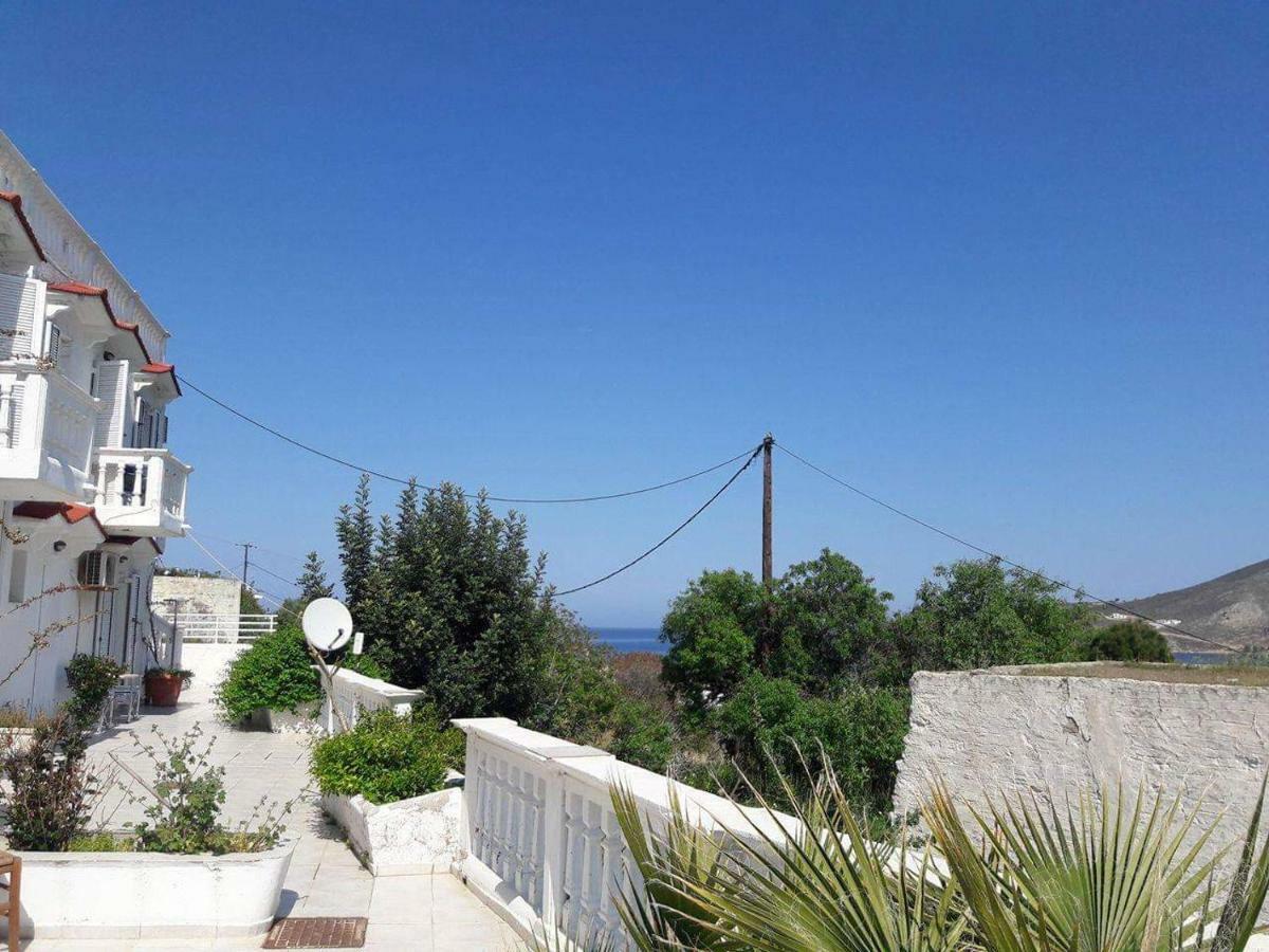 Nikos Studios Livadia  Екстер'єр фото